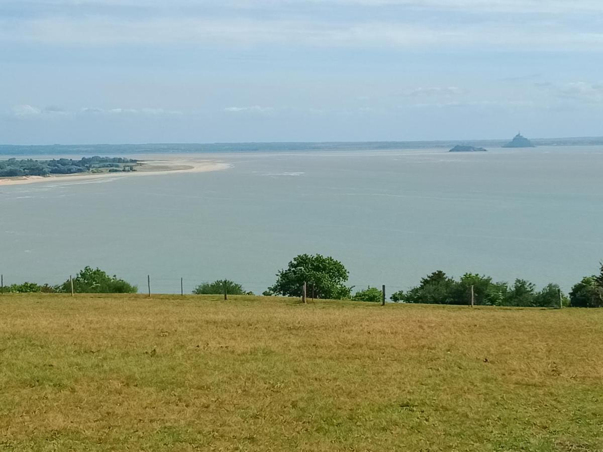 Duplex Les Pieds Dans L' Eau Lägenhet Jullouville-les-Pins Exteriör bild